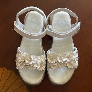 Girls Primigi White Sandals Size 32